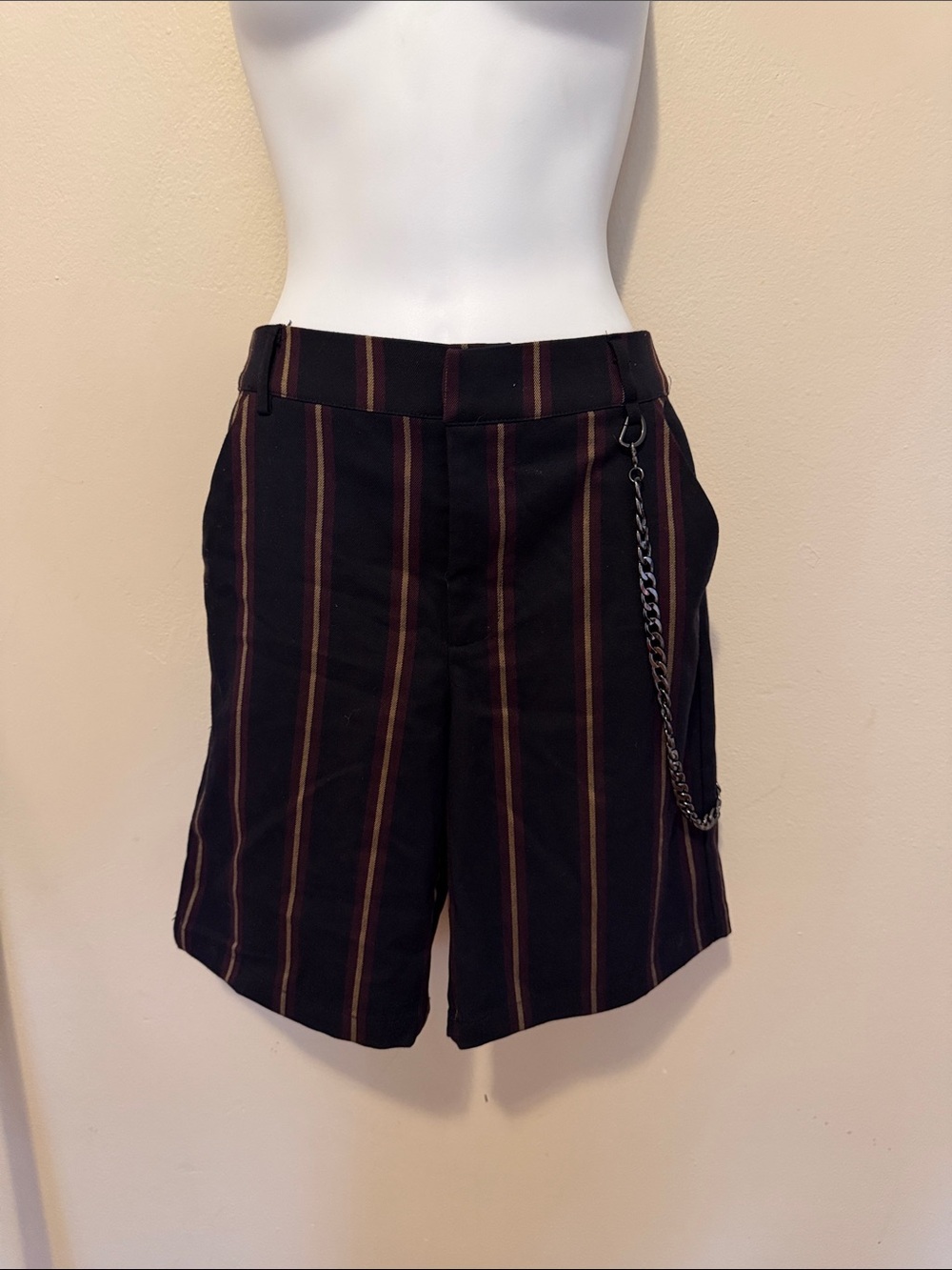 Forever 21 Black Striped Shorts with Side Chain